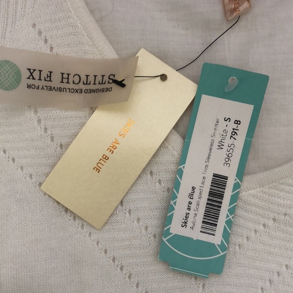 NWT skies are blue tank - Picture 3 of 11